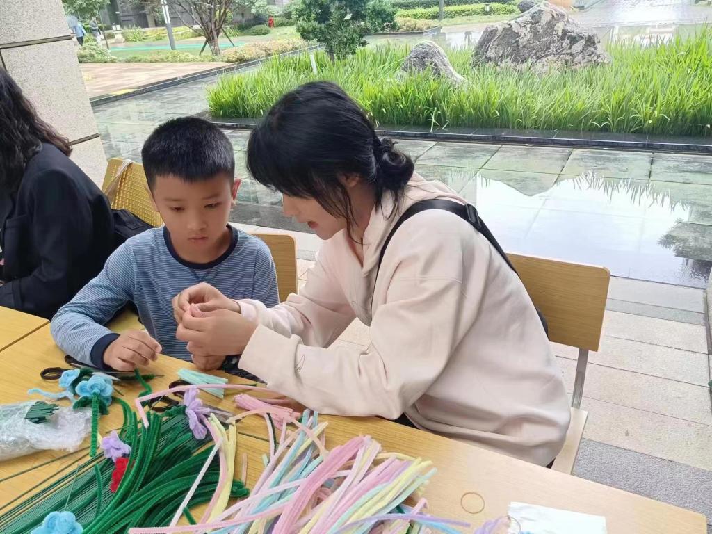 假想友 相关产品