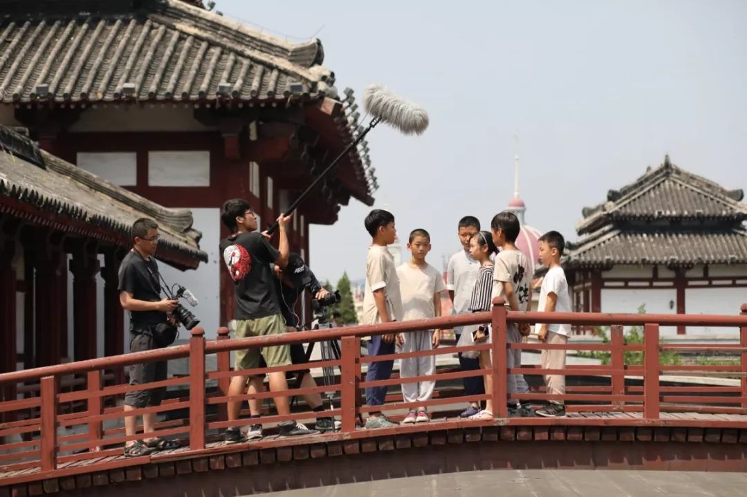 出招吧！看不剑！