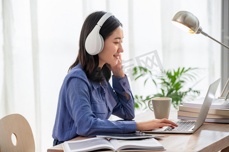 哈尔的移动城堡 相关产品