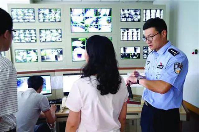 垫底俱乐部 产品图片