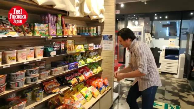 啄木鸟和雨 产品图片