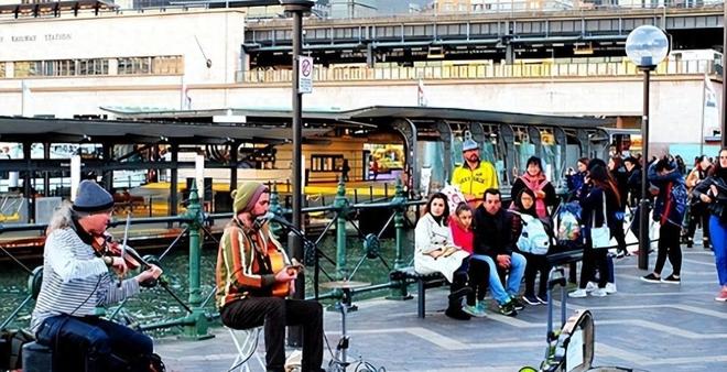 做次有钱人 相关产品