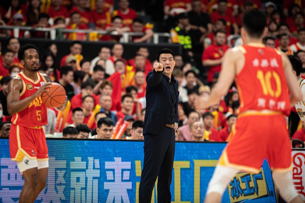 伟大的缺席 相关产品