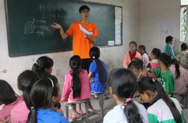 埃里克 拉鲁 产品图片