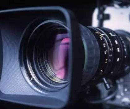 他悄悄溜进她的私信里 相关产品